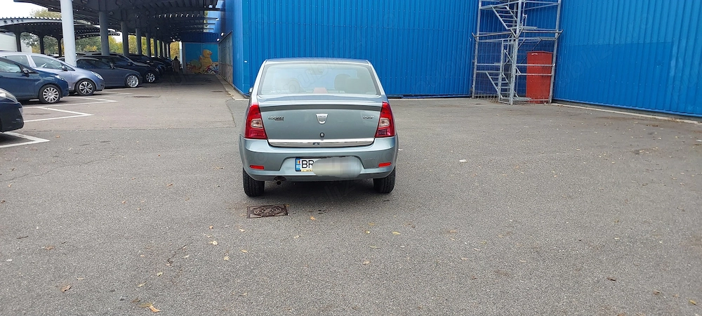 Vand Dacia Logan Laureat 2009 motor 1,6 16V 105CP km 115500 unic proprietar 