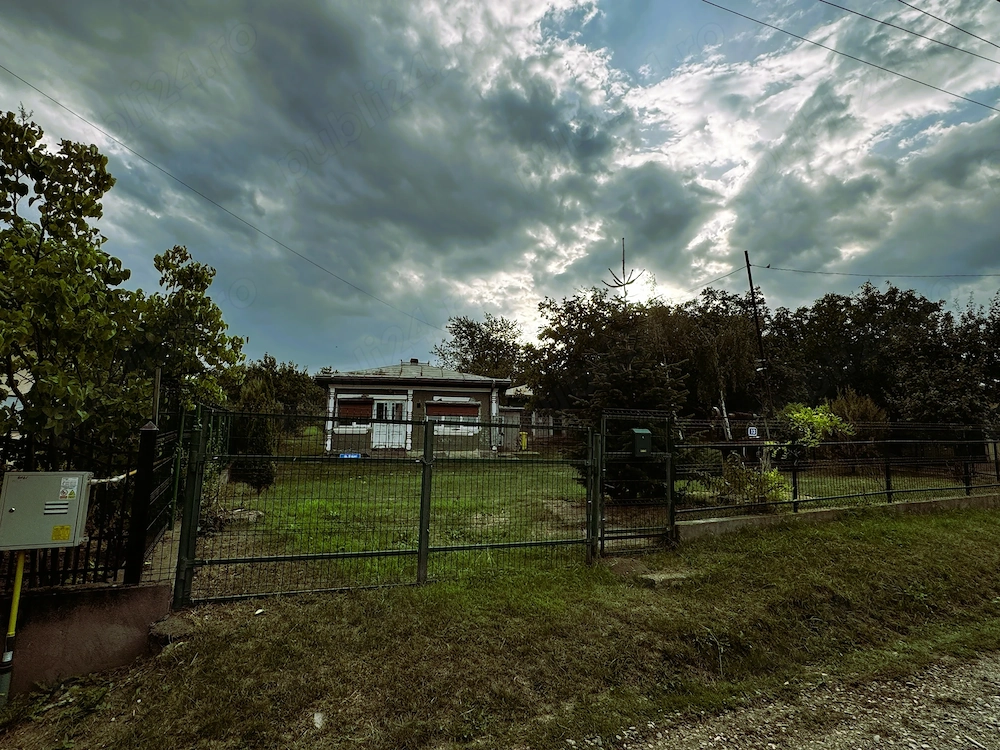 Casa si teren in Agafton_Curtesti, Botosani