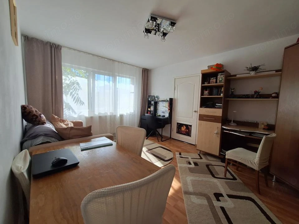 Apartament cu 2 camere, mobilat și utilat, aproape de Shopping City 