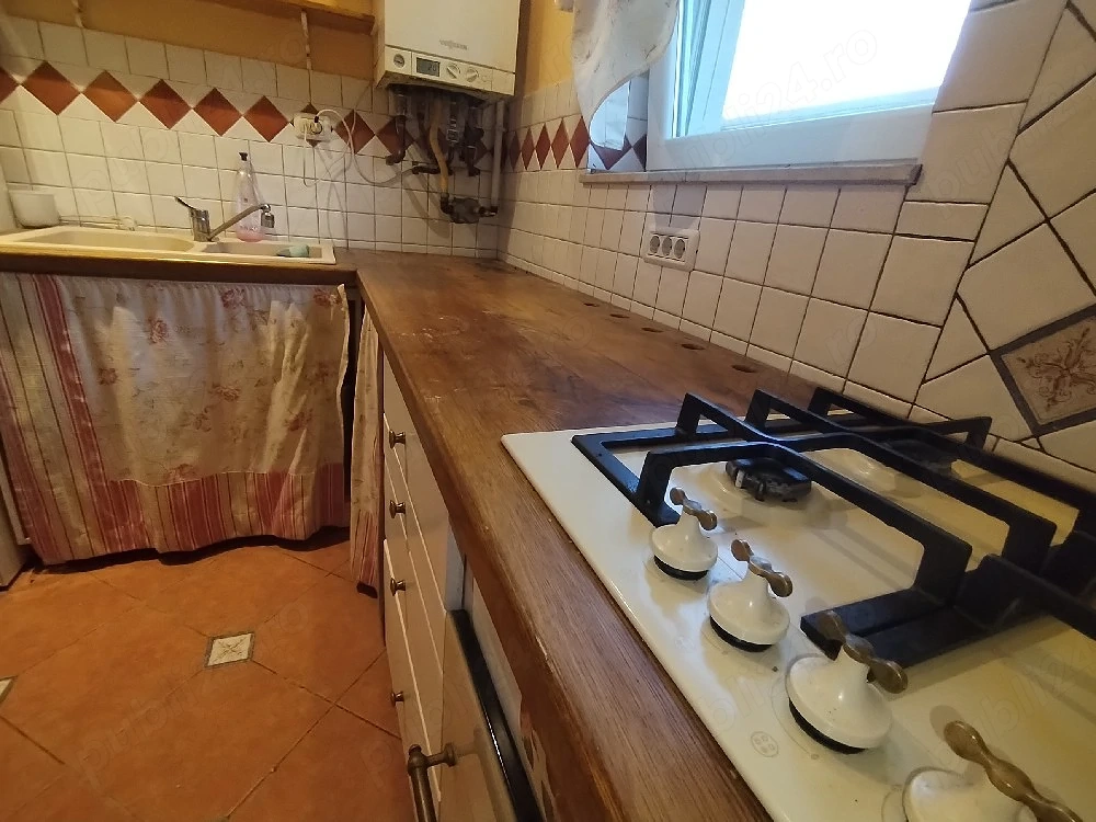 2 Camere Centrală Proprie 330 euro
