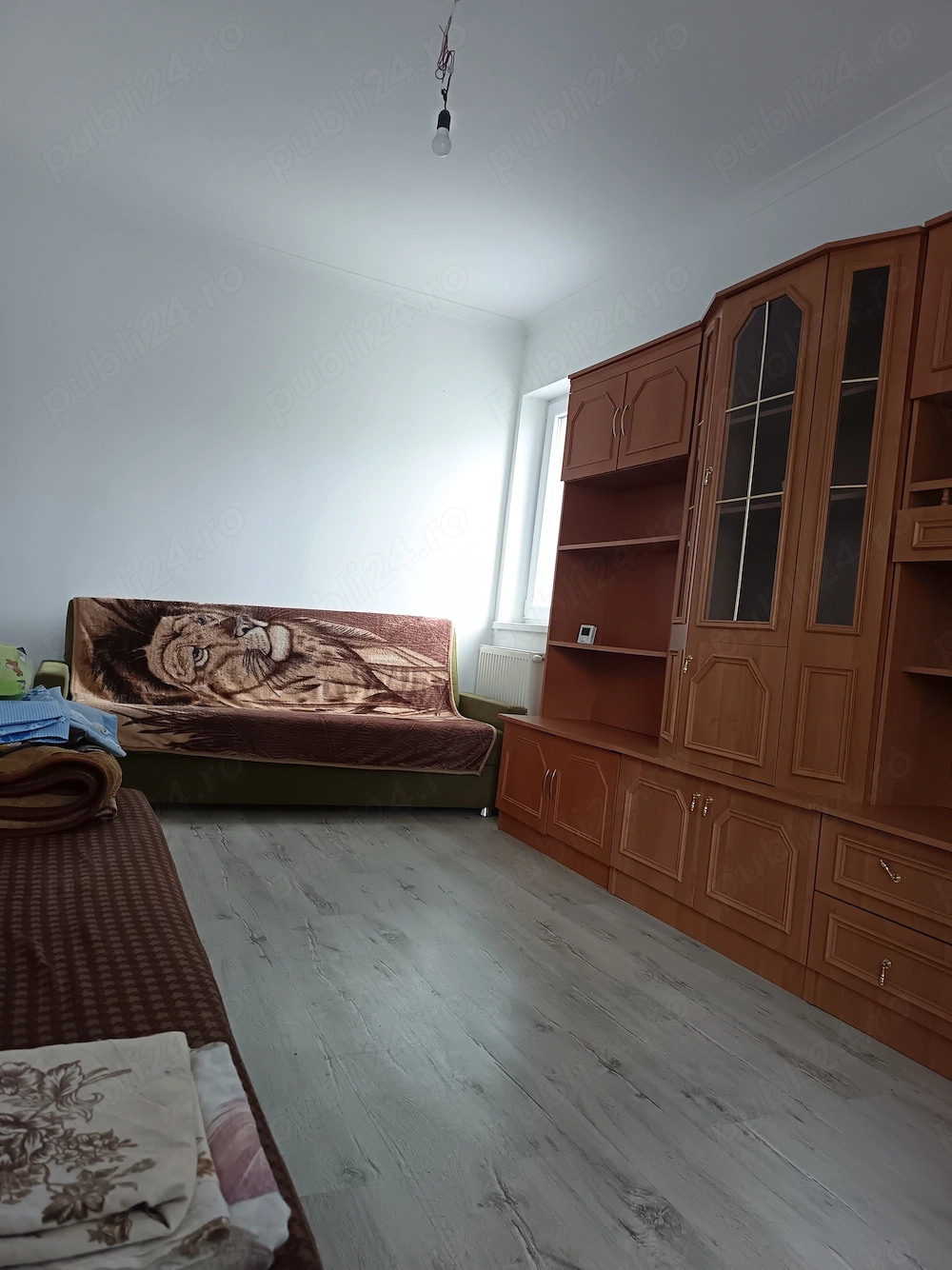 Închiriez apartament 2 camere