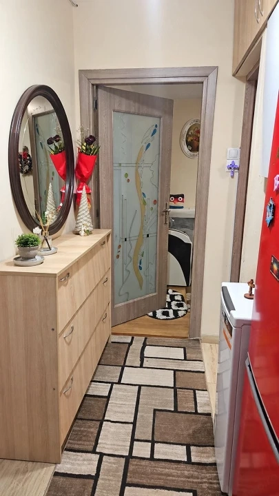 Apartament 2 camere, 41 mp, zona Craiovița Nouă