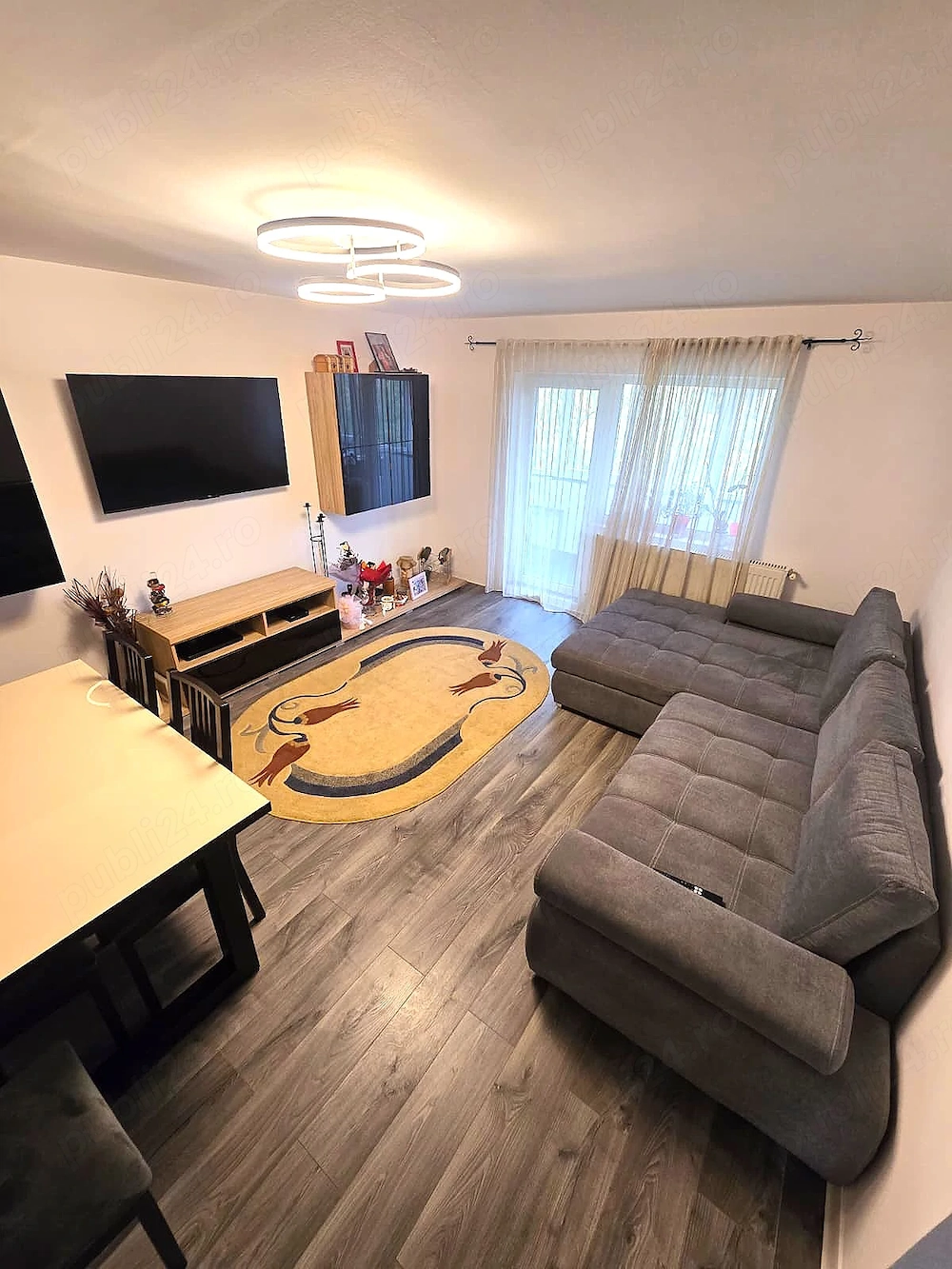 Apartament 3 camere decomandat + 2 balcoane | Mobilat si utilat