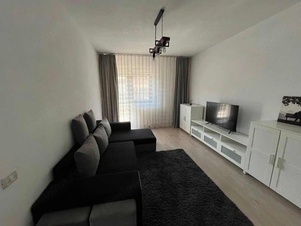 Vand garsoniera sanpetru residence