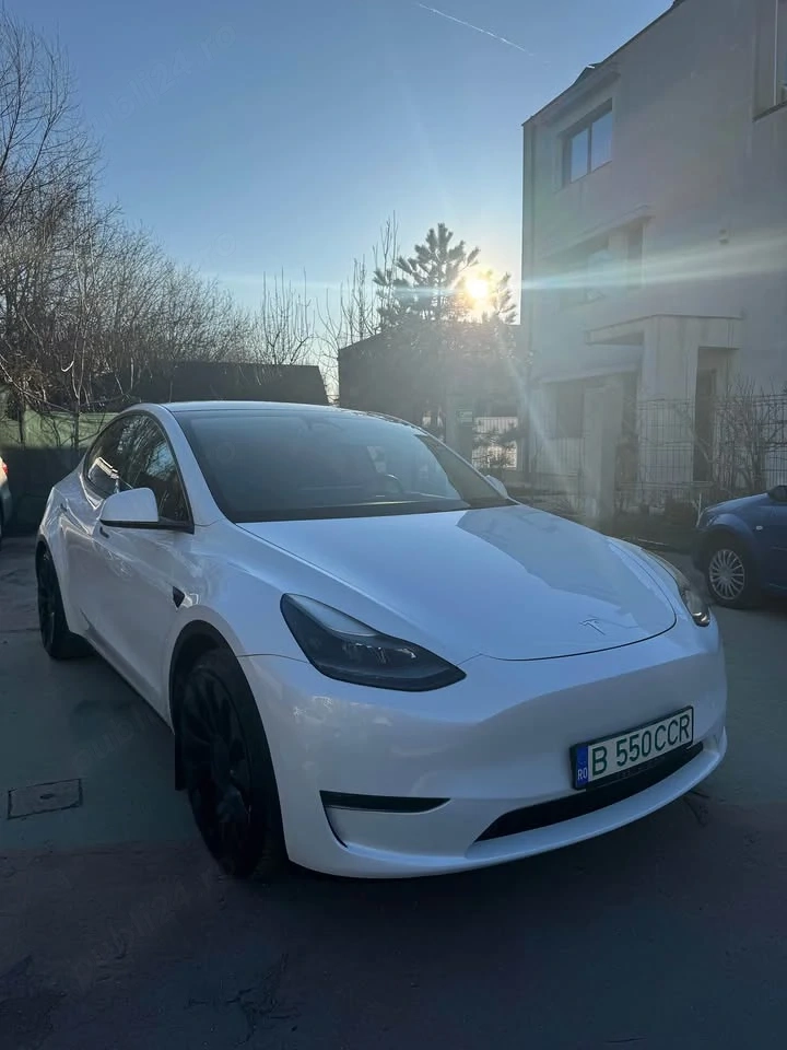 2023 Tesla Model Y Performance