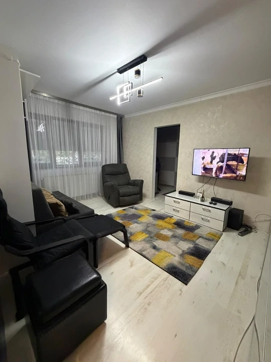 Apartament de vanzare Malu Rosu 73.000