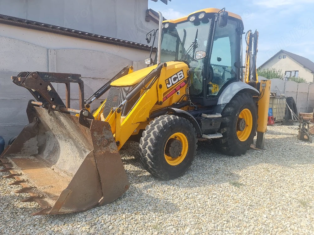 vand buldoexcavator jcb 3cx 2014