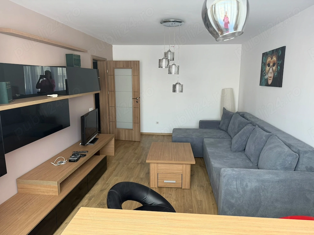  Apartament 3 camere de închiriat   Zona Auchan Vitan | 800   lună