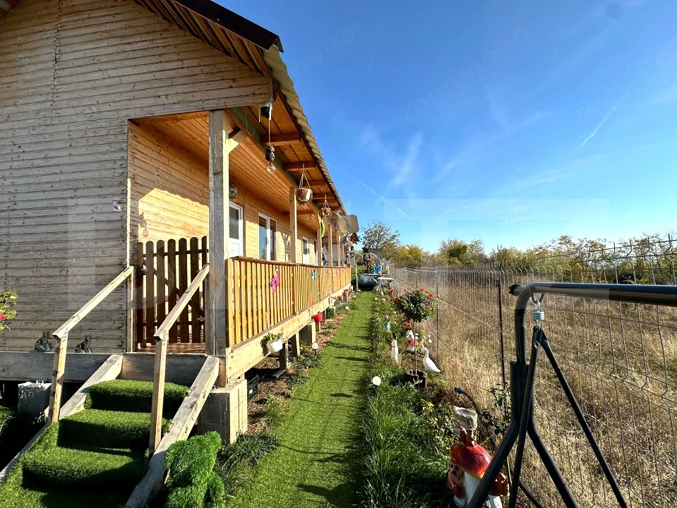 Cabană de vânzare, 100 mp, zona Bărăbanț