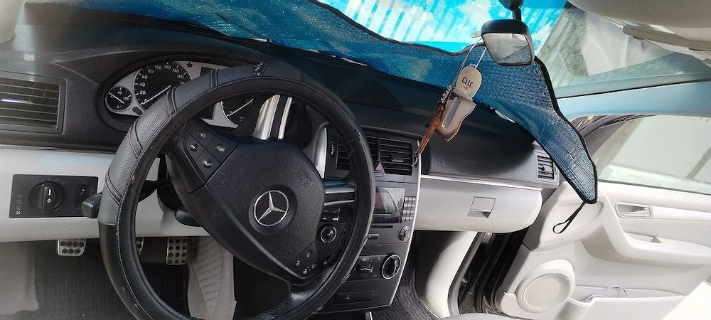Vand acte la zi fiscal pe loc mașină perfect funcțională schimb ulei filtre regulat