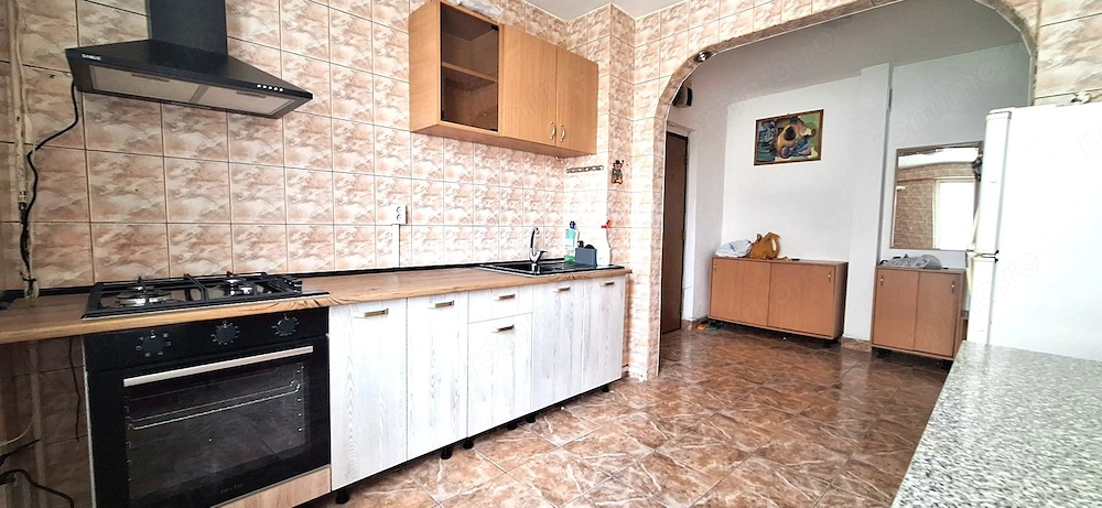 🏡 Închiriez Apartament cu 2 camere, Potcoava Titan, 2 balcoane, metrou aproape