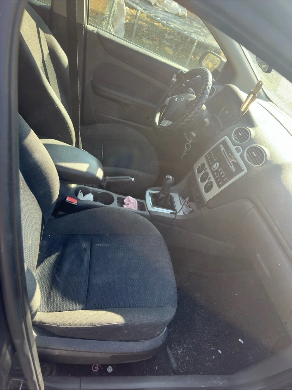 dezmembrez ford focus