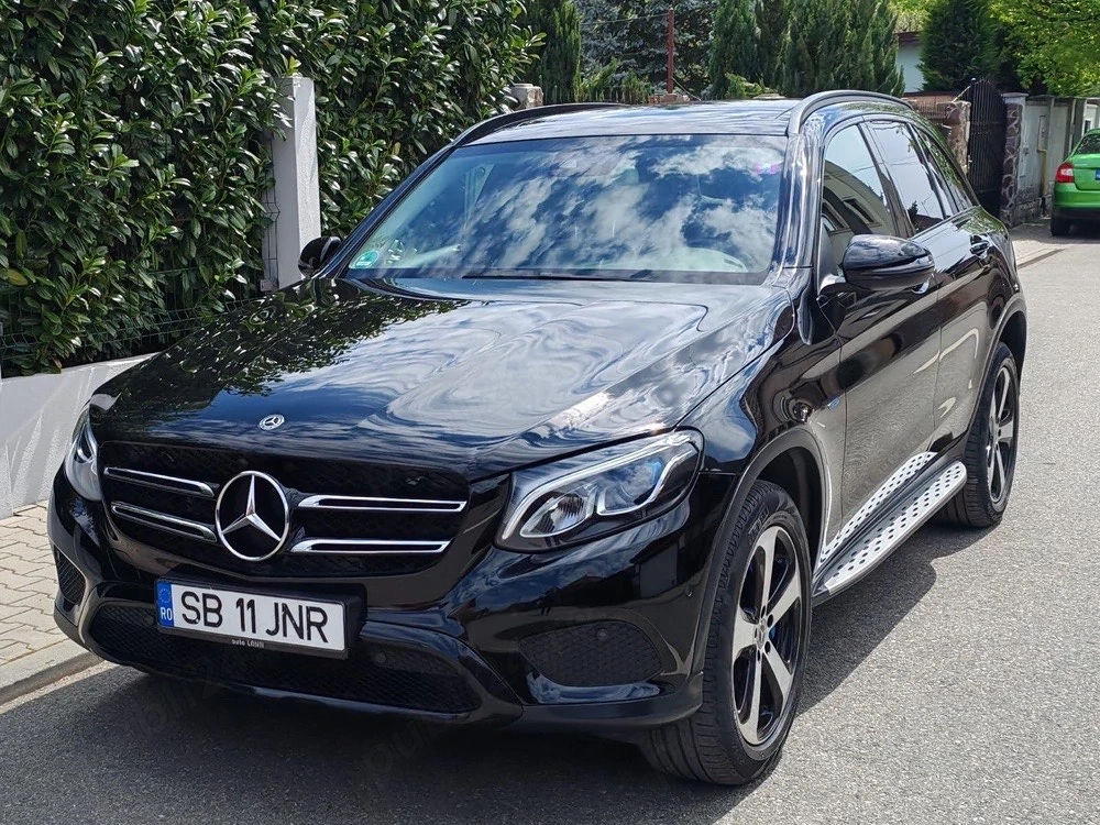 Autovehicul Mercedes-Benz GLC350e Plug-in Hybrid 