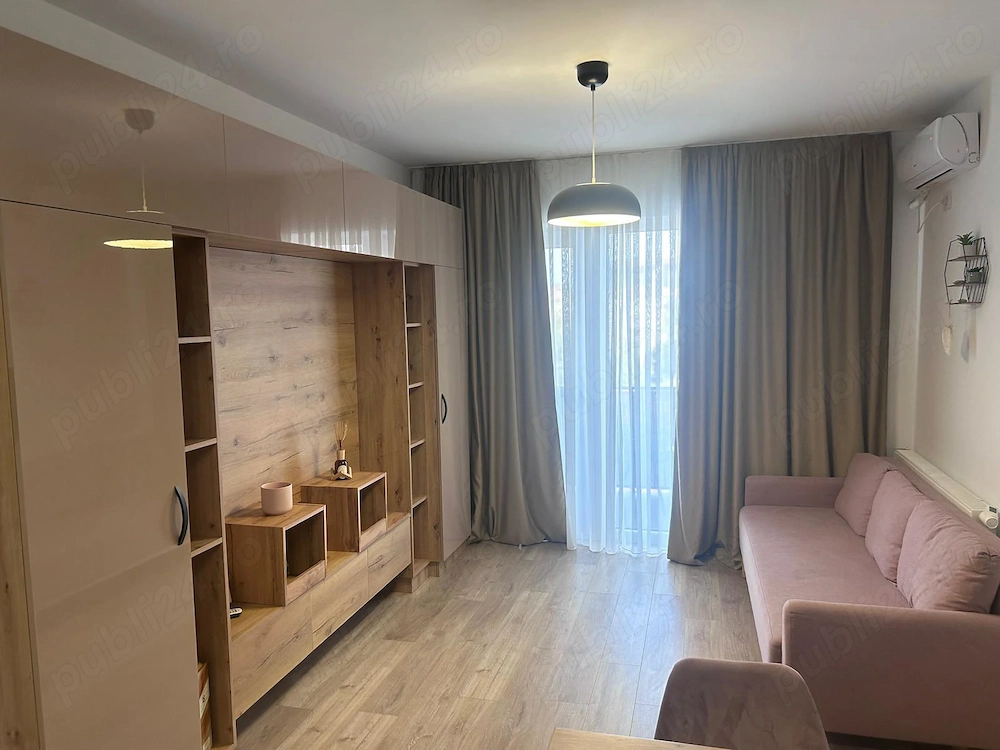 Oradea, inchiriez apartament
