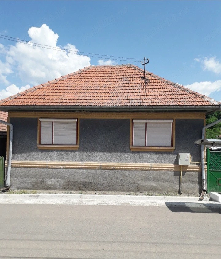 Casa de Vânzare 