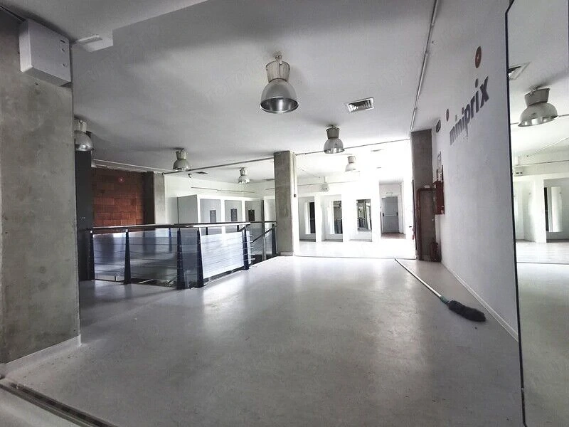 Imobil multifunctional spatiu prezentare ,comercial 1+2 /P+2 Iuliu Maniu stradal