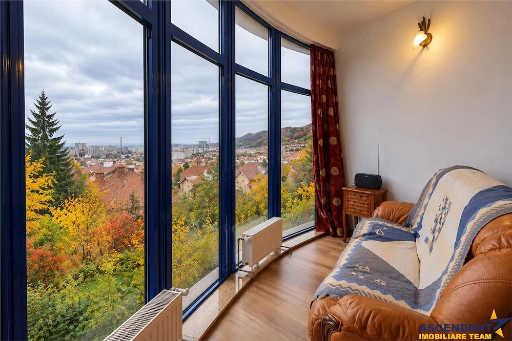 Apartament in vila, panorama spectaculoasa asupra Brasovului, parcare, Centrul Istoric