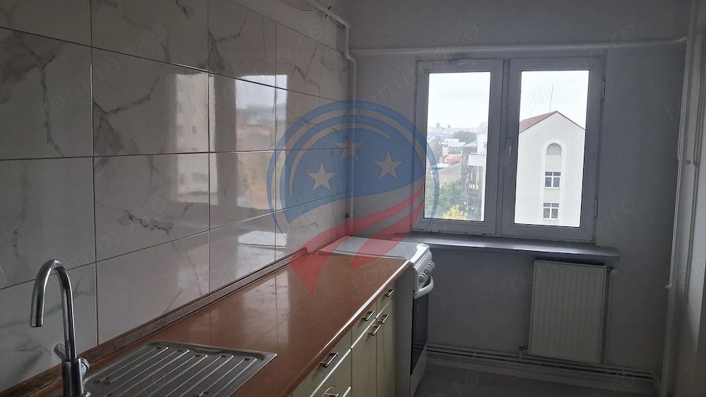 Apartament 4 camere, decomandat, etaj 3, zona Ramada