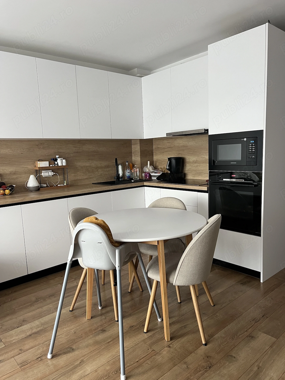 Apartament cu 2 camere în Florești, zona Tineretului   2 locuri de parcare incluse