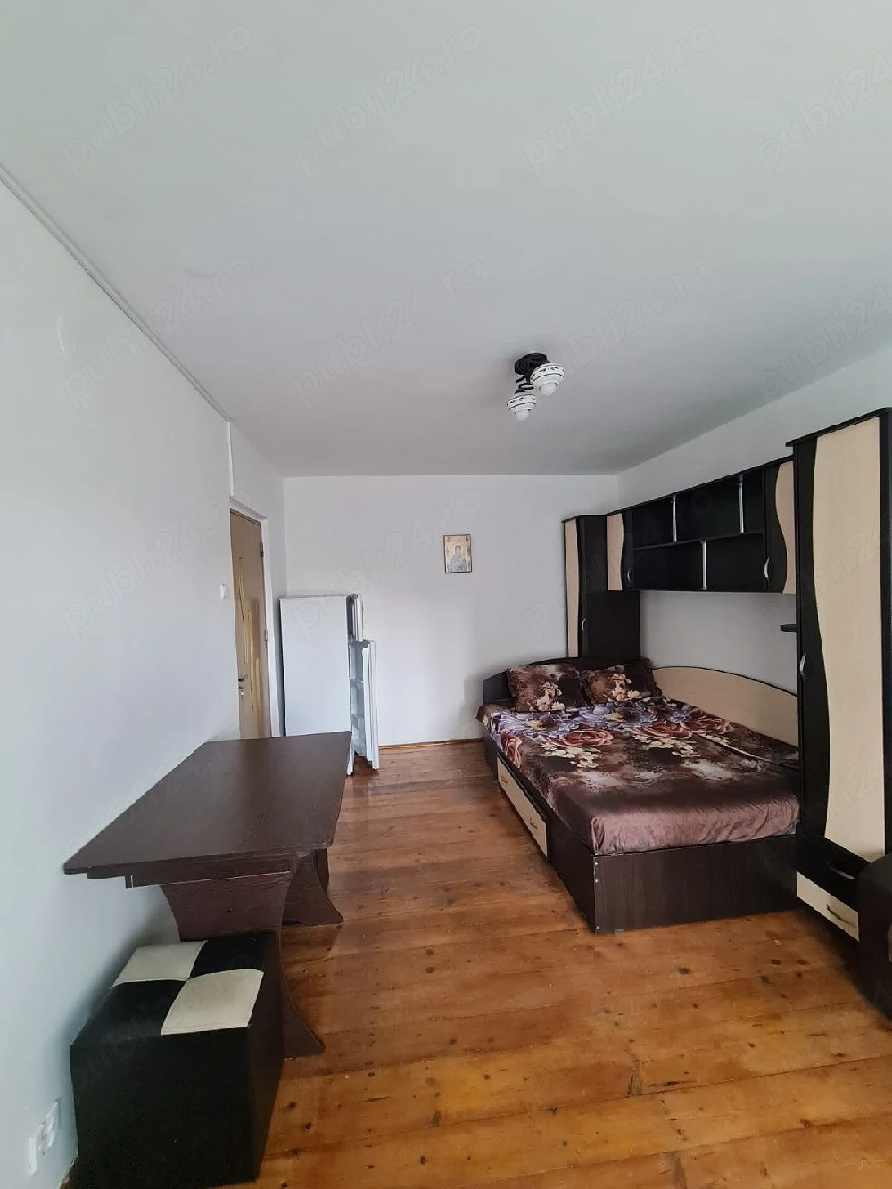 Garsoniera de vânzare