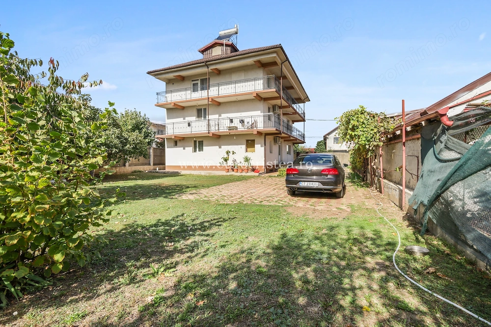 Vilă S+P+2E, Mangalia, 954 mp, 2km până la plajă