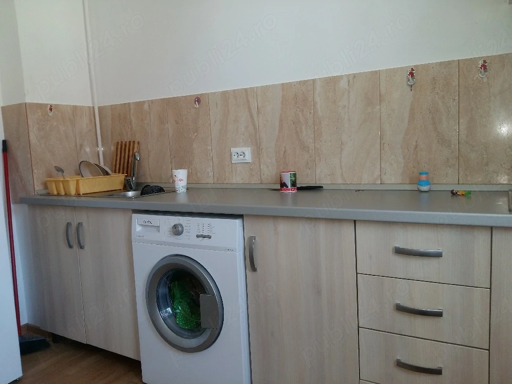 garsoniera de închiriat sau vanzare 