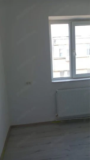 Garsoniera de vanzare zona CET, etaj 3, RENOVATA