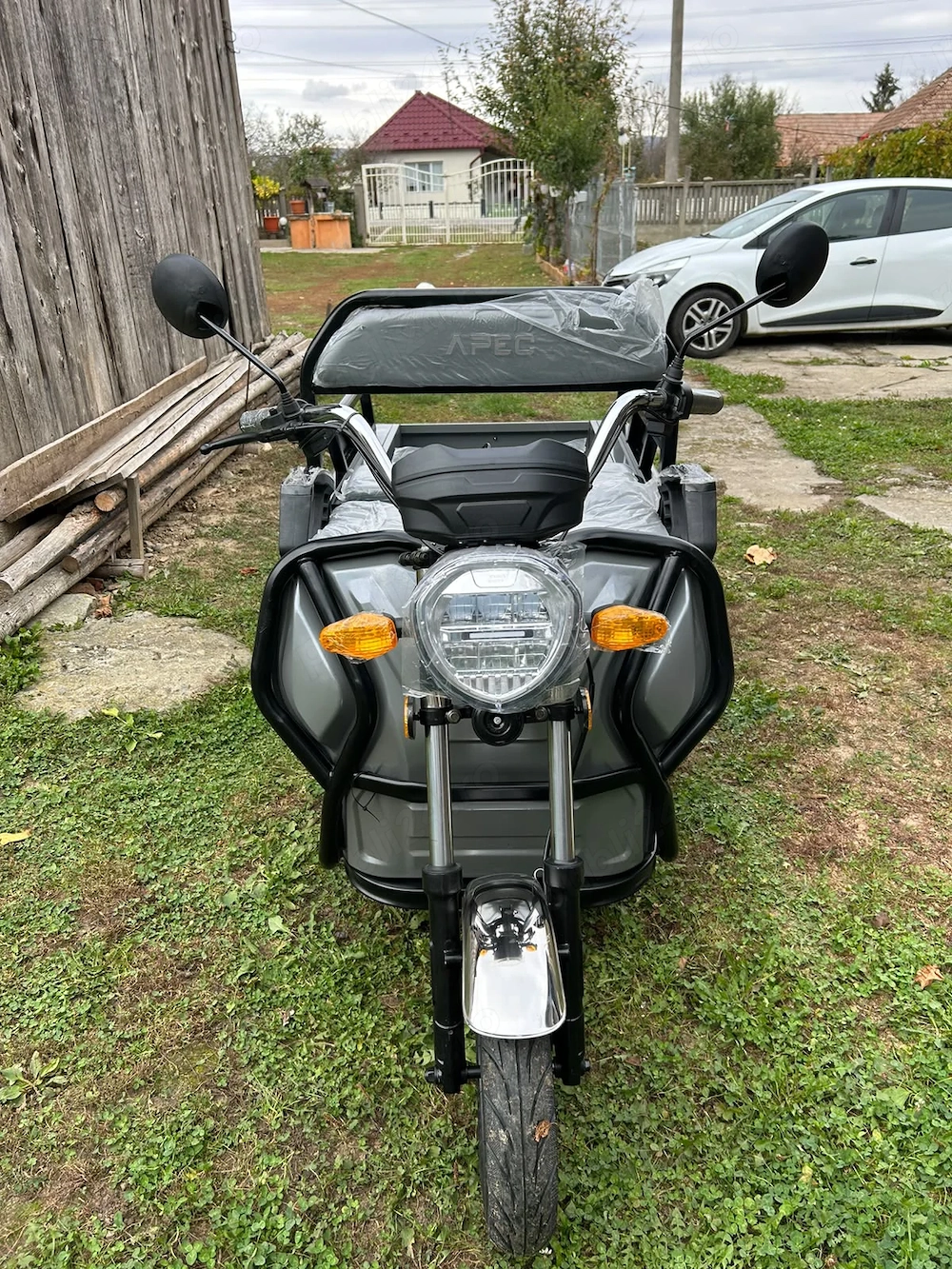 Tricicletă electrică VOLTAROM APEC APT.4, NOUĂ, 0 KM, 1000W, baterie 60V 20Ah!