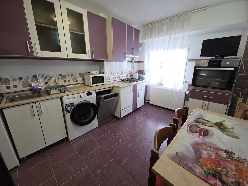 Proprietar inchiriez apartament, bld. Gh Sincai, 3 camere, mobilat, utilat
