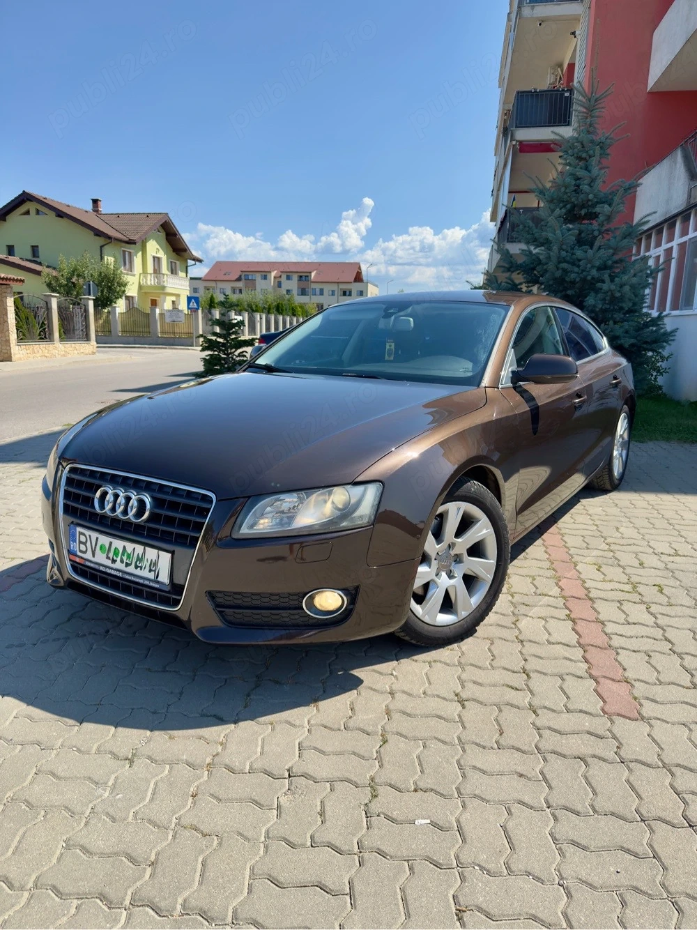 Audi A5   2.0 Tdi 143 cp An 2011.05