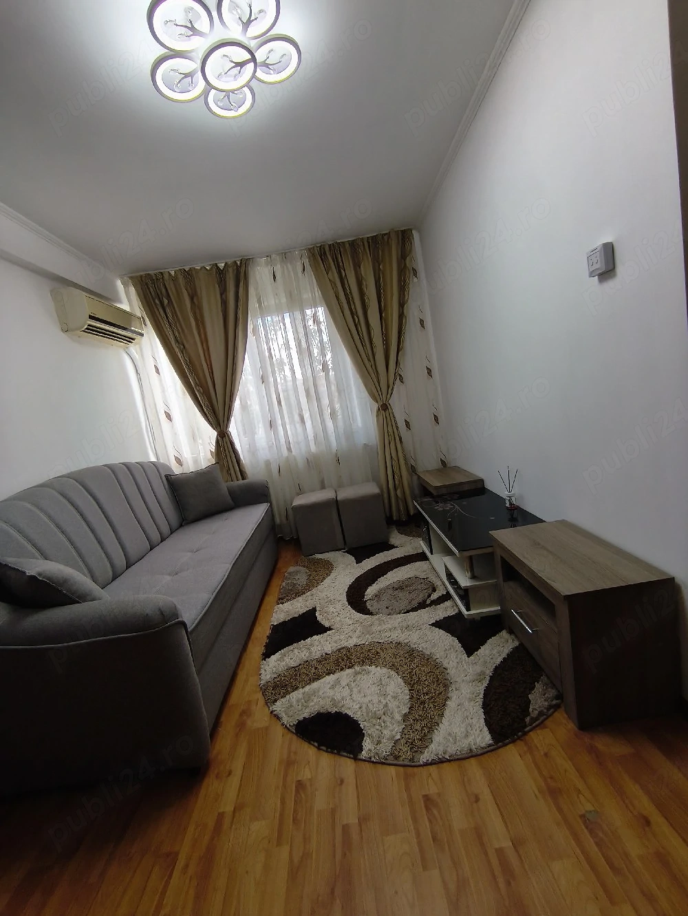 Închiriez apartament cu 2 camere zona Catanga 