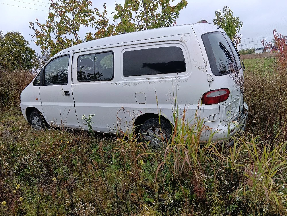 Vand Hyundai H1 ,2,5d ,funct  cu probă, radiat 