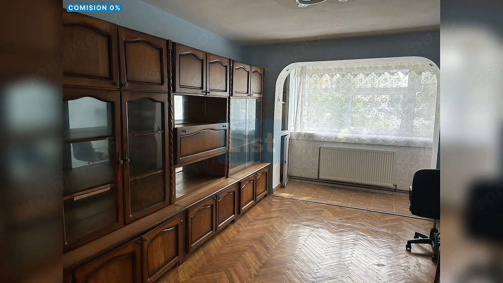 Apartament cu 3 camere, parter, zona Mioriței