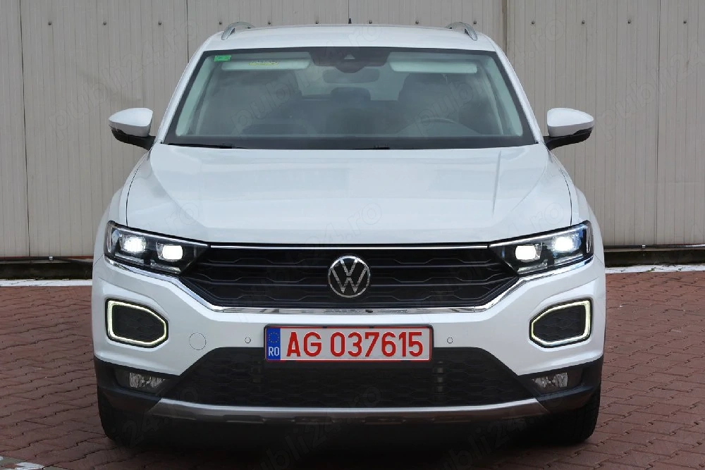 VW T-Roc 2022  TVA Deductibil  Posibilitate leasing  -Motorizare 2.0d- 150 Cp  -4 Motion (4X4)  