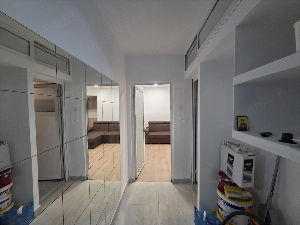 Apartament 2 camere renovat, etaj 1 – Micro 6, T #226;rgovi #537;te