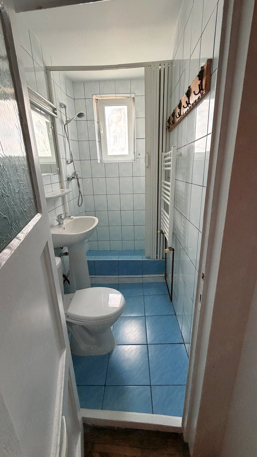 inchiriez apartament 2 camere - Central, Poșta Mare - Piața Victoriei, Ploiești 350   Compartimentar