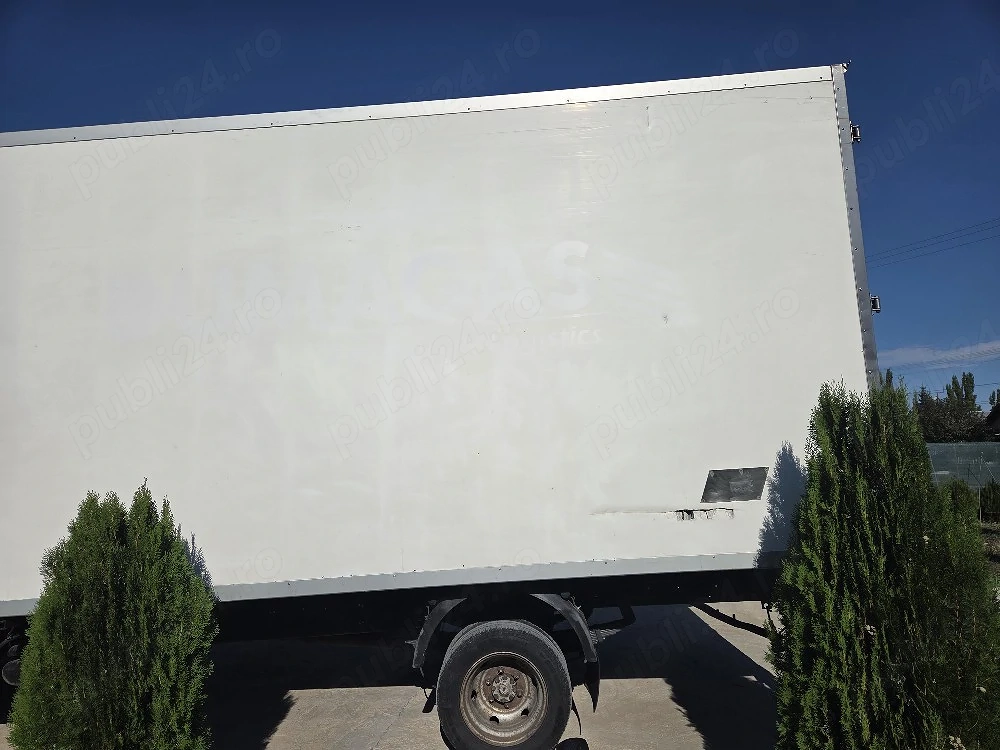 Vand cub frigorific cu sistem carlige sau paleti