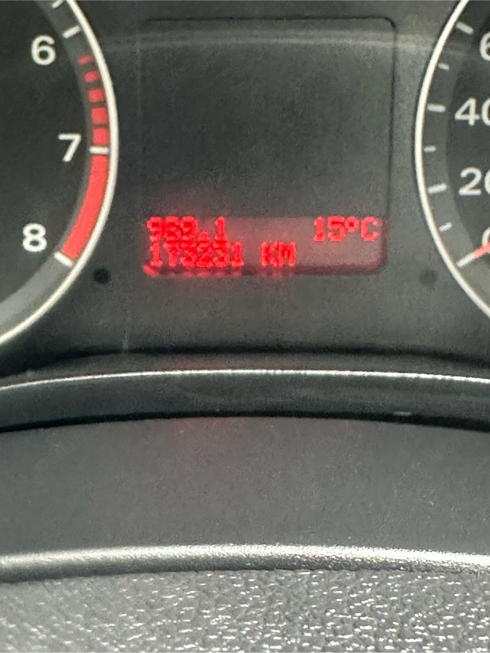 Vanzari auto