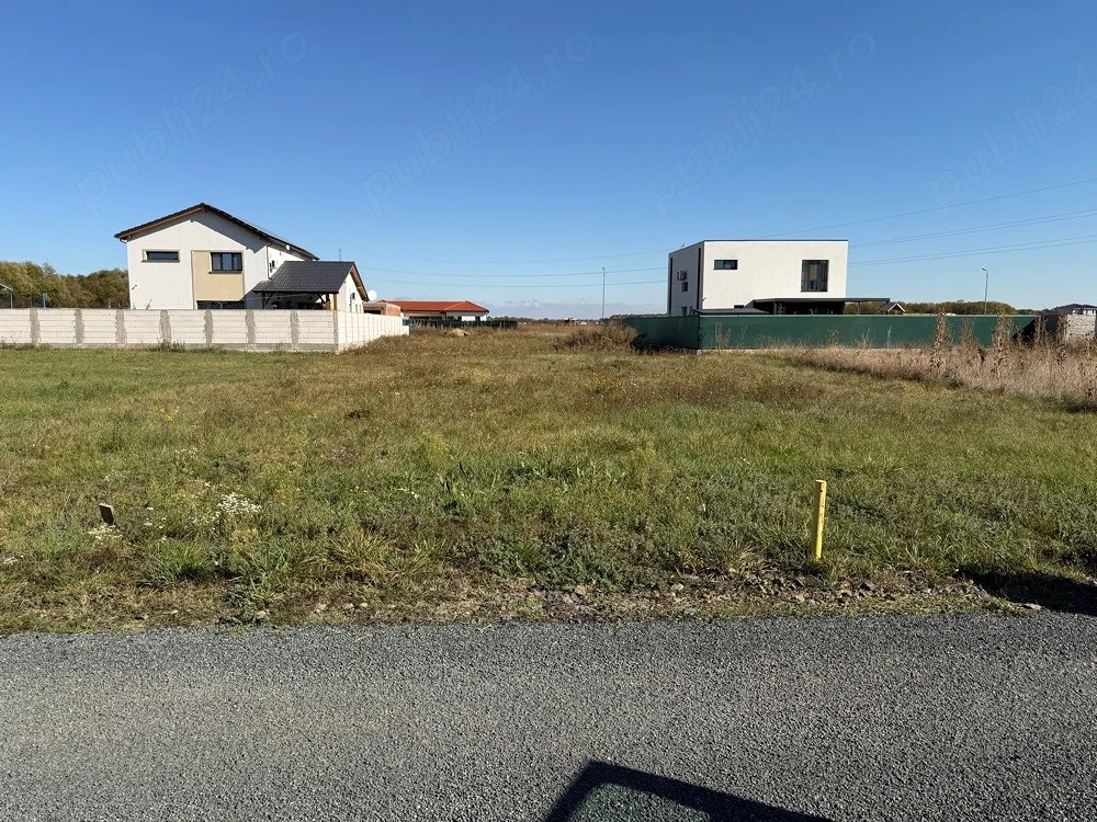 Vând teren intravilan in Ghiroda