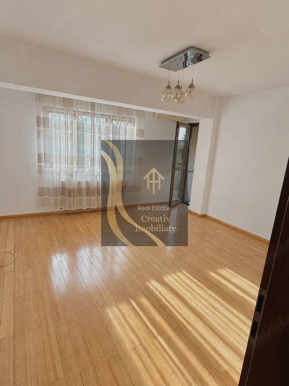 Apartament 2 camere loc de parcare, strada privata, Titan.