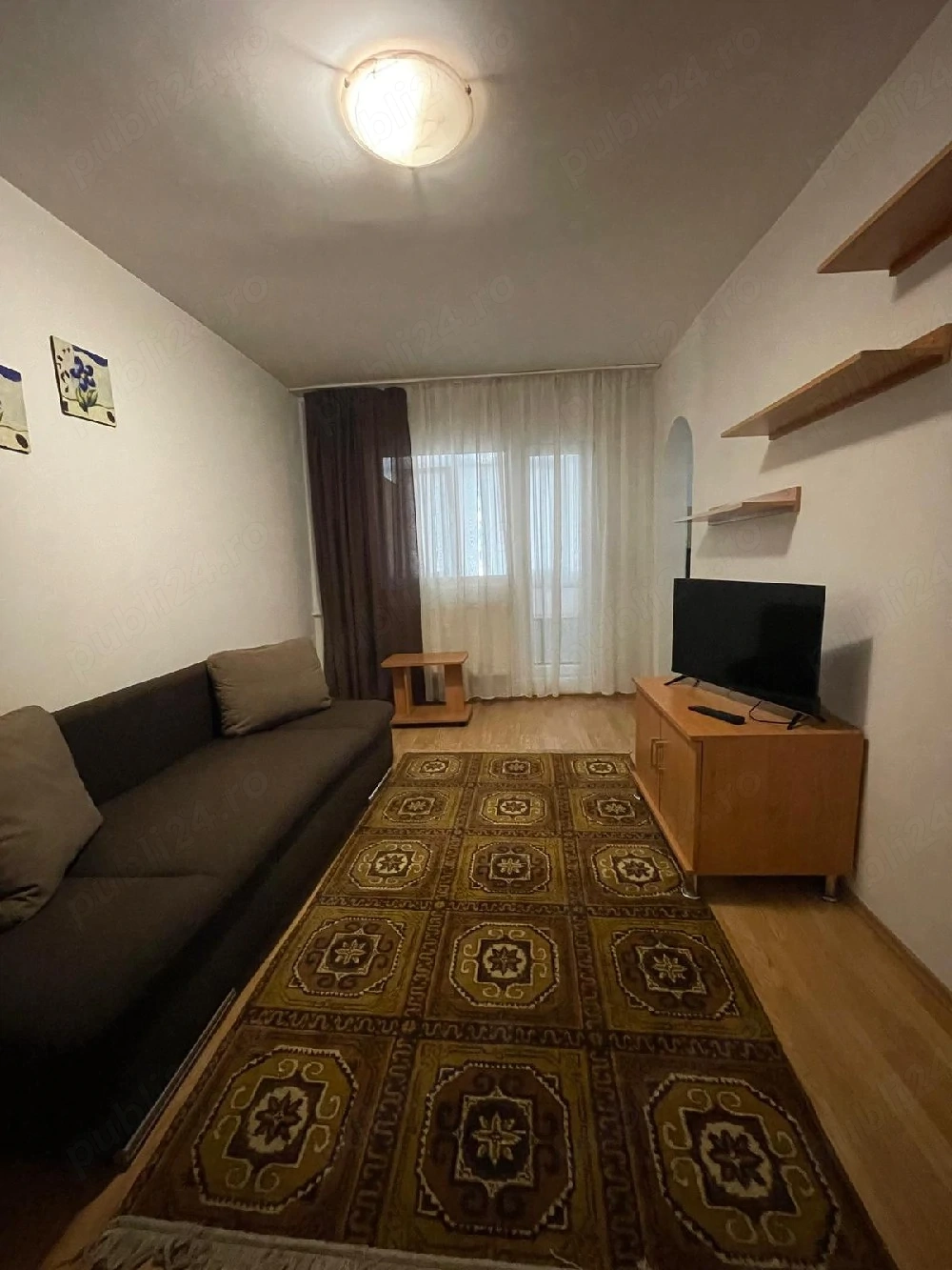 Inchiriez garsoniera Arad