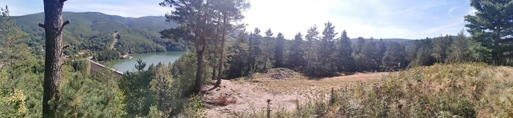 Proprietar,vand teren in Valiug 