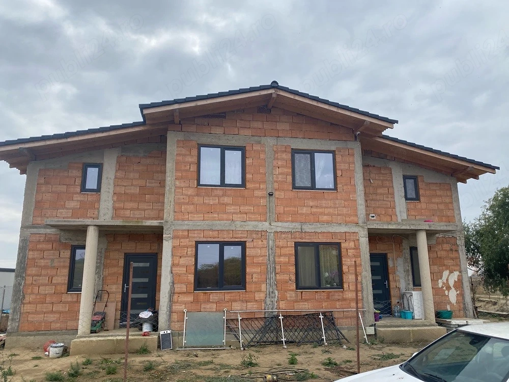 Casa Duplex Intreg