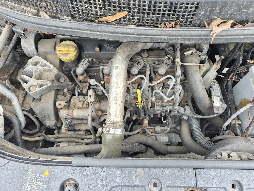 Vand sau dezmembrez  Rebault Scenic 1.5dci 6trepte 2006