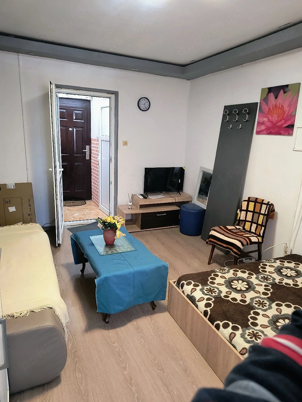 Închiriez garsoniera unui barbat,baiat singur zona CET