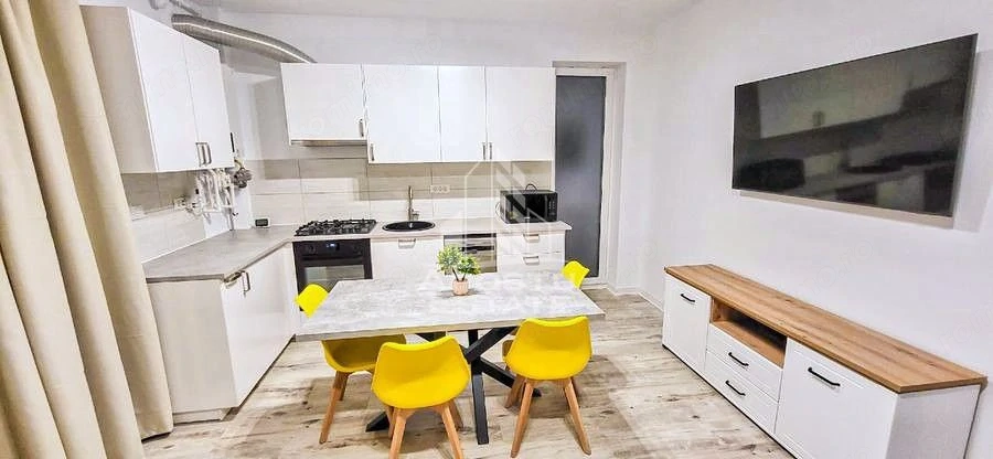 Apartament cu 2 camere de inchiriat ,curte si parcare privata,Giroc