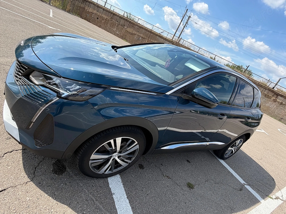Peugeot 3008 1.2  benzina PureTech  cutie manuala  80.000 km