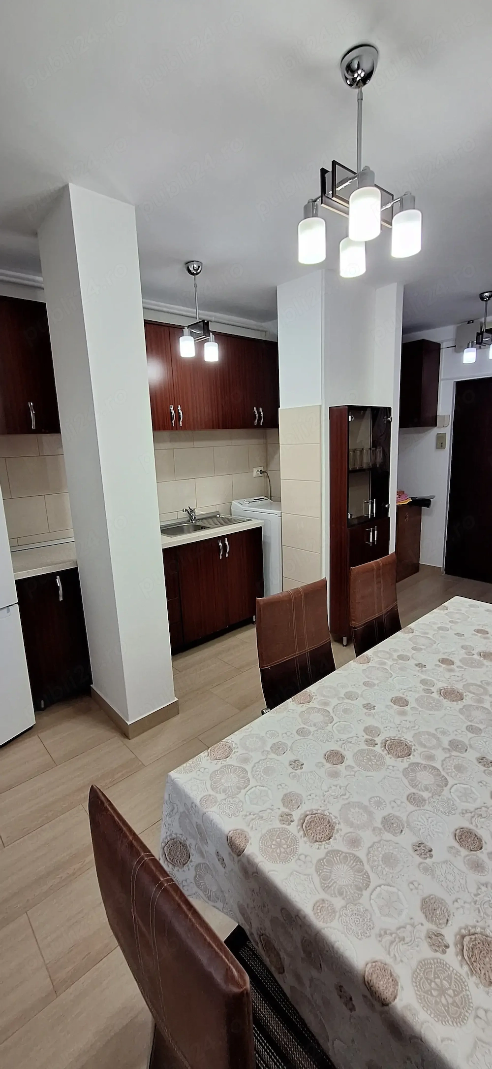 Chirie apartament cu 2 camere in Tudor