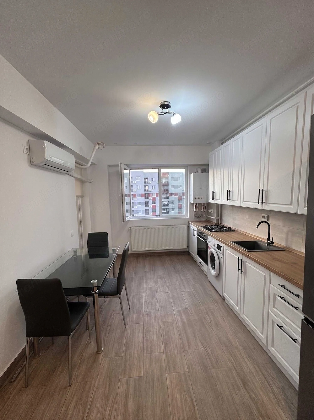 2 Camere Rotar Park 1  1 min Metrou Păcii,Centrală proprie