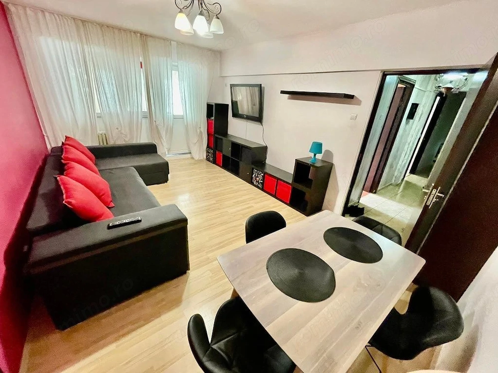 Închiriez apartament cu 3 camere. Soseaua Iancului.